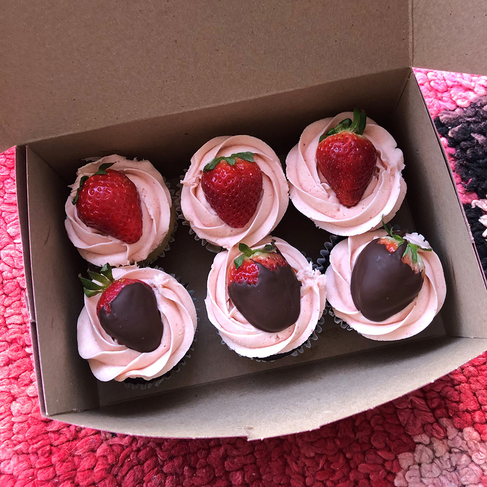 strawberry cupcakes_crop